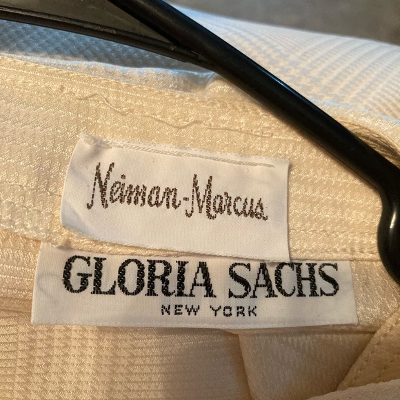 Womens dress shirt Gloria Sachs sunlight is shining on it size Medium - Picture 3 of 3
